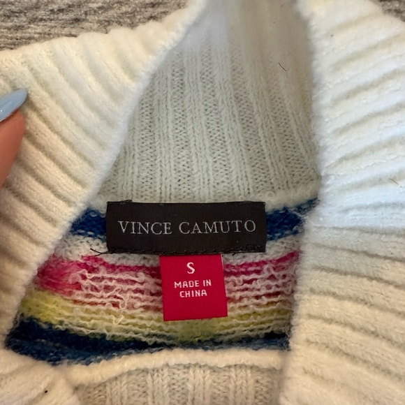 Vince Camuto Cream Sweater with Vibrant Zigzag Design - Picture 3 of 3